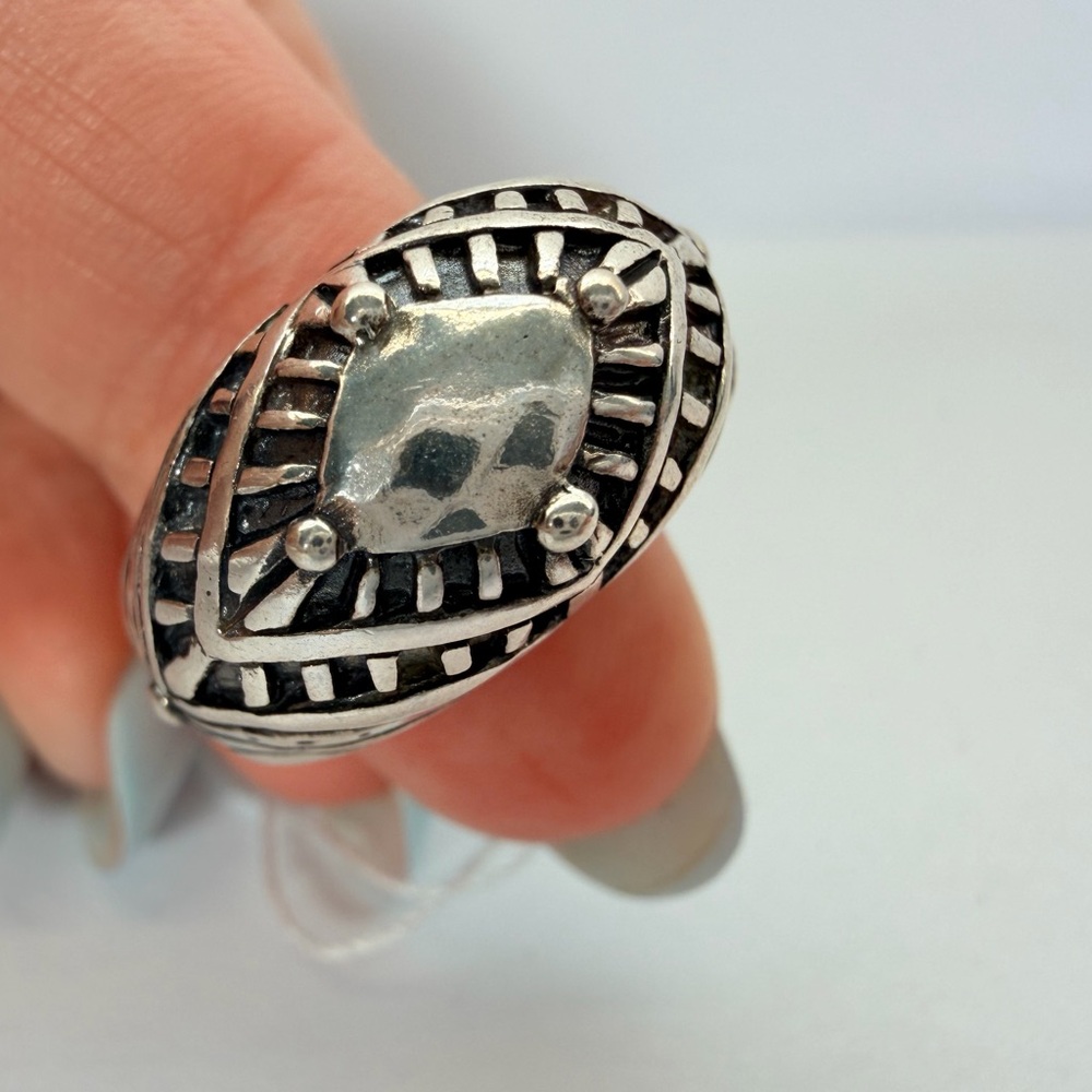 SILPADA .925 Sterling Silver REGALIA Ring Size 8 R3268 rarely